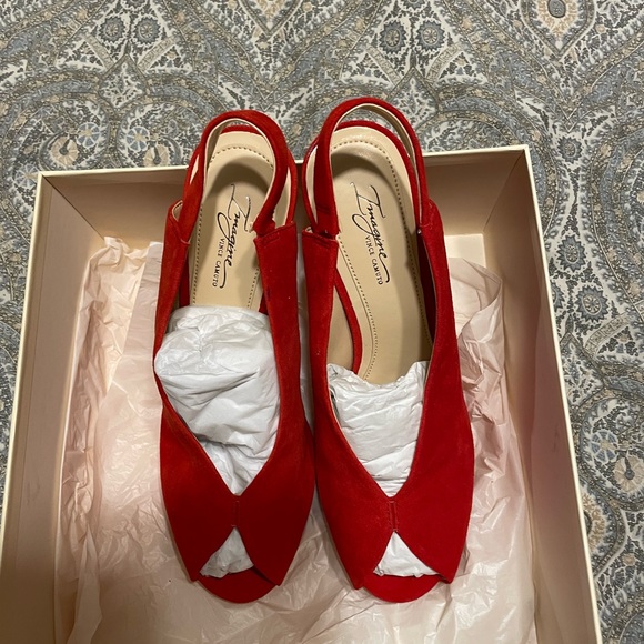 Vince Camuto Heels - Picture 1 of 7